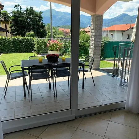 Lago Apartment Appartement Colico